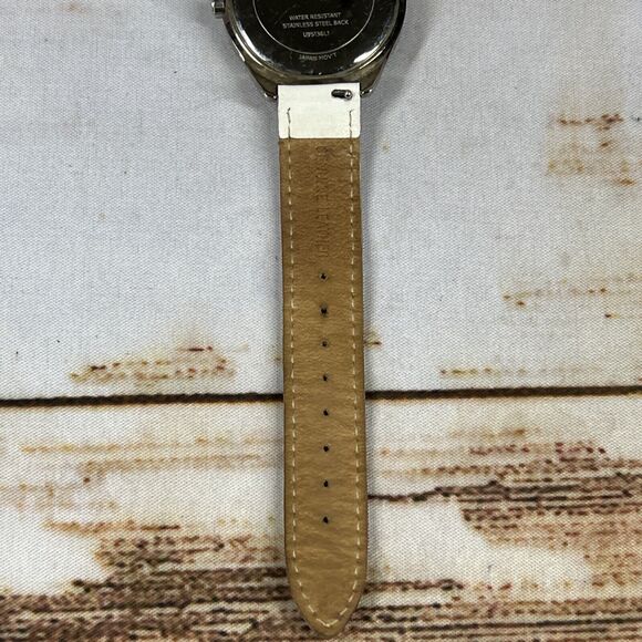 GUESS G75991L Womens Analog Watch Silver Case Floral Dial 44 mm - Picture 7 of 8